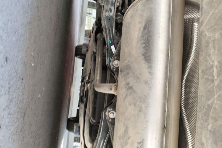 Used Volkswagen Tiguan L 2025 Model, Outstanding Version, 300TSI Automatic Two-Wheel Drive Longteng Edition Chassis Rear
