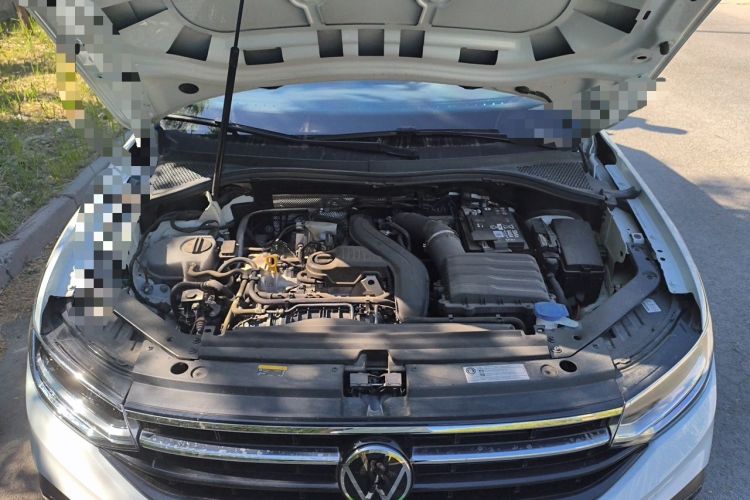 Used Volkswagen Tiguan L 2025 Model, Outstanding Version, 300TSI Automatic Two-Wheel Drive Longteng Edition Engine Bay