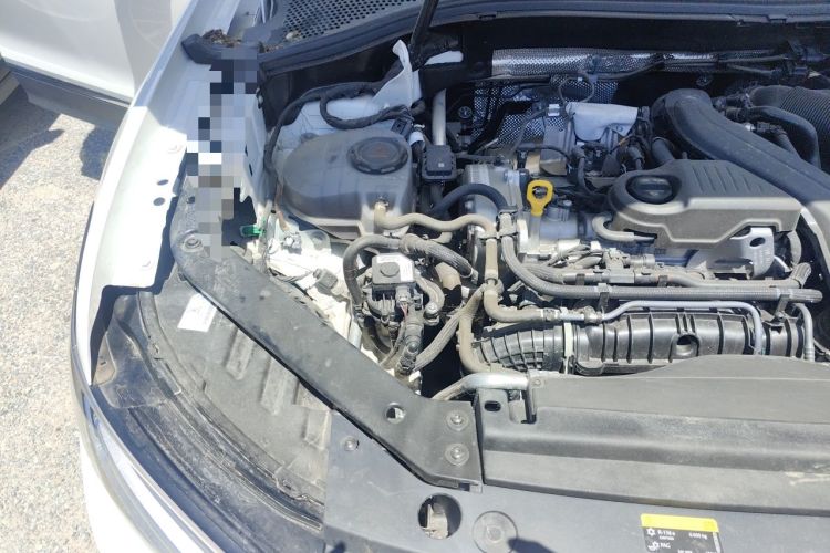 Used Volkswagen Tiguan L 2025 Model, Outstanding Version, 300TSI Automatic Two-Wheel Drive Longteng Edition Engine Bay Right