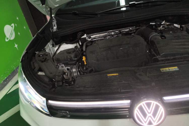 Used Volkswagen Tiguan L 2025 PRO 380TSI Two-Wheel-Drive R-Line Smart Edition Engine Bay Right