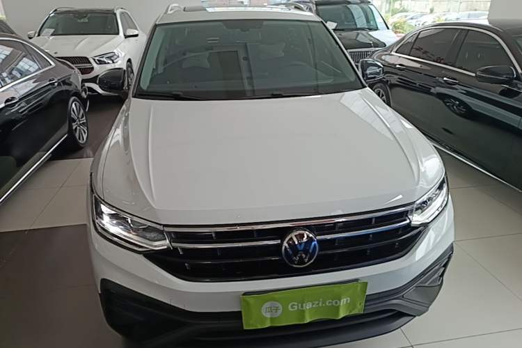Used Volkswagen Tiguan L 2025 Model, Outstanding Version, 300TSI Automatic Two-Wheel Drive Longteng Edition Front