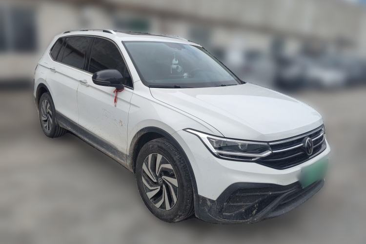 Used Volkswagen Tiguan L 2025 Model, Outstanding Version, 300TSI Automatic Two-Wheel Drive Longteng Edition Front Right 45 Deg