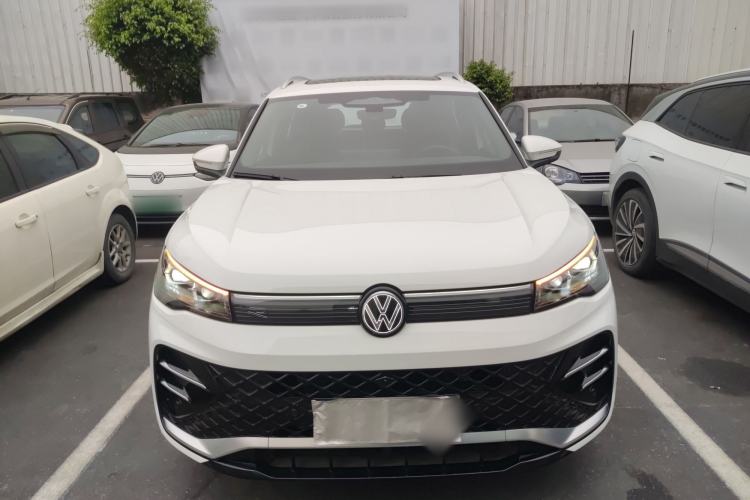 Used Volkswagen Tiguan L 2025 PRO 380TSI Four-Wheel Drive R-Line Prestige Edition Front