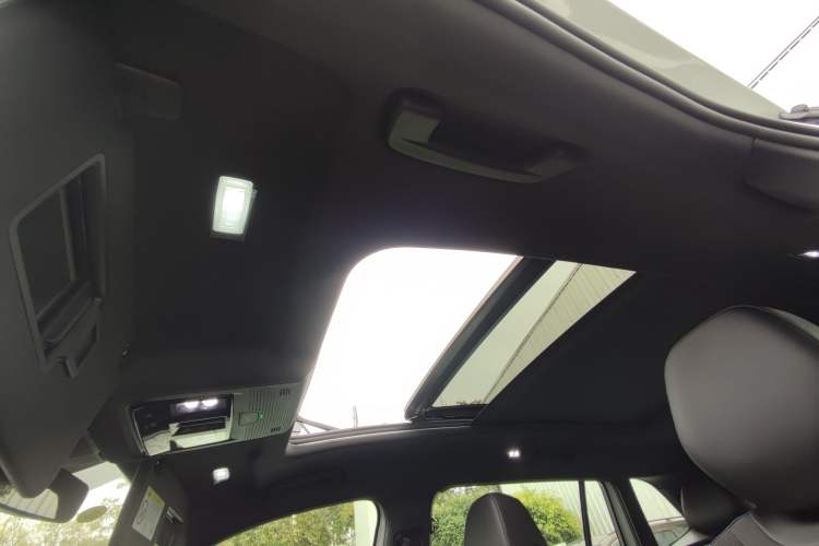 Used Volkswagen Tiguan L 2025 PRO 380TSI Four-Wheel Drive R-Line Prestige Edition Headliner