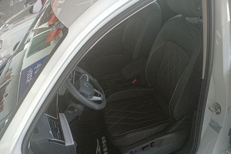 Used Volkswagen Tiguan L 2025 Model Outstanding Version 330TSI Automatic Two-Wheel Drive R-Line Longyao Edition Left Front Seat