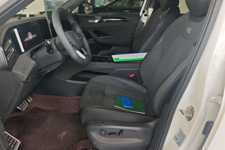 Used Volkswagen Tiguan L 2025 PRO 380TSI Four-Wheel Drive R-Line Prestige Edition Left Front Seat