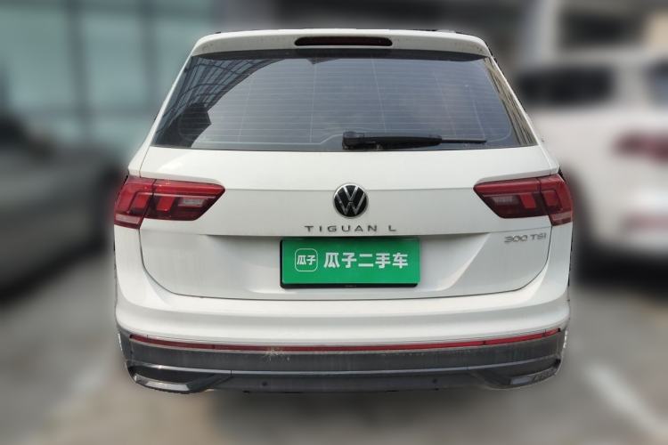 Used Volkswagen Tiguan L 2025 Model, Outstanding Version, 300TSI Automatic Two-Wheel Drive Longteng Edition Rear