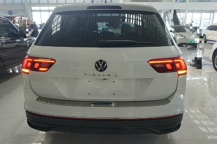 Used Volkswagen Tiguan L 2025 Model, Outstanding Version, 300TSI Automatic Two-Wheel Drive Longteng Edition Rear