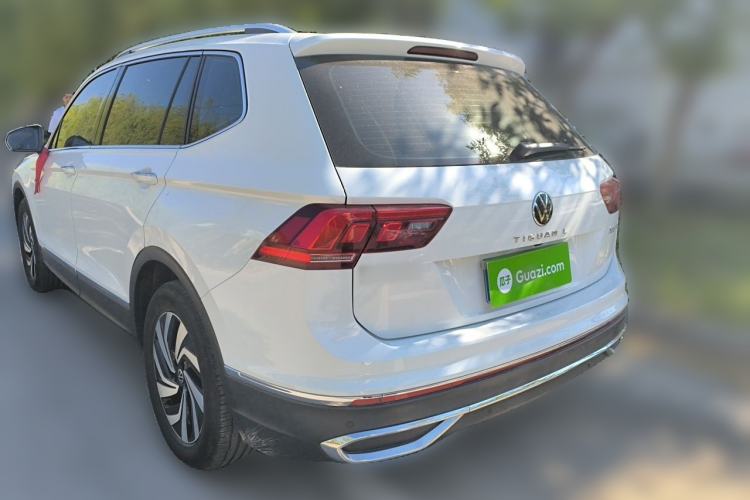 Used Volkswagen Tiguan L 2025 Model, Outstanding Version, 300TSI Automatic Two-Wheel Drive Longteng Edition Rear Left 45 Deg