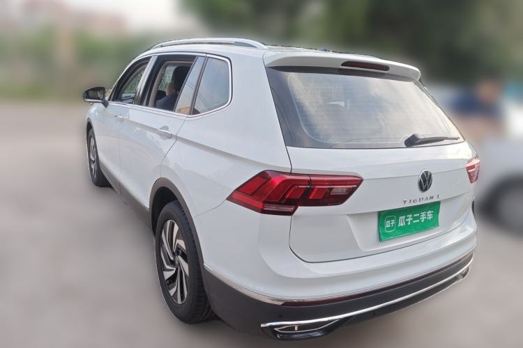 Used Volkswagen Tiguan L 2025 Model, Outstanding Version, 300TSI Automatic Two-Wheel Drive Longteng Edition Rear Left 45 Deg