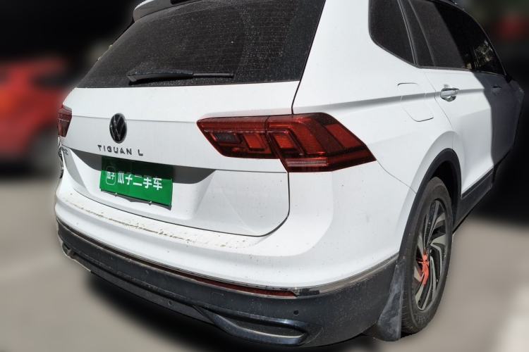 Used Volkswagen Tiguan L 2025 Model, Outstanding Version, 300TSI Automatic Two-Wheel Drive Longteng Edition Rear