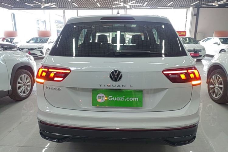 Used Volkswagen Tiguan L 2025 Model, Outstanding Version, 300TSI Automatic Two-Wheel Drive Longteng Edition Rear