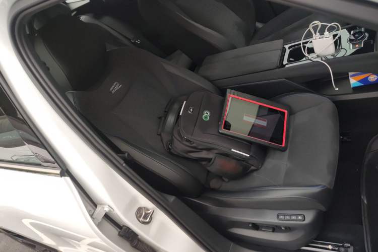 Used Volkswagen Tiguan L 2025 PRO 380TSI Four-Wheel Drive R-Line Prestige Edition Right Front Seat