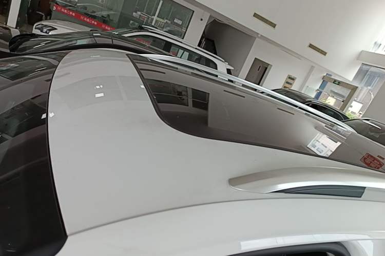 Used Volkswagen Tiguan L 2025 Model, Outstanding Version, 300TSI Automatic Two-Wheel Drive Longteng Edition Roof
