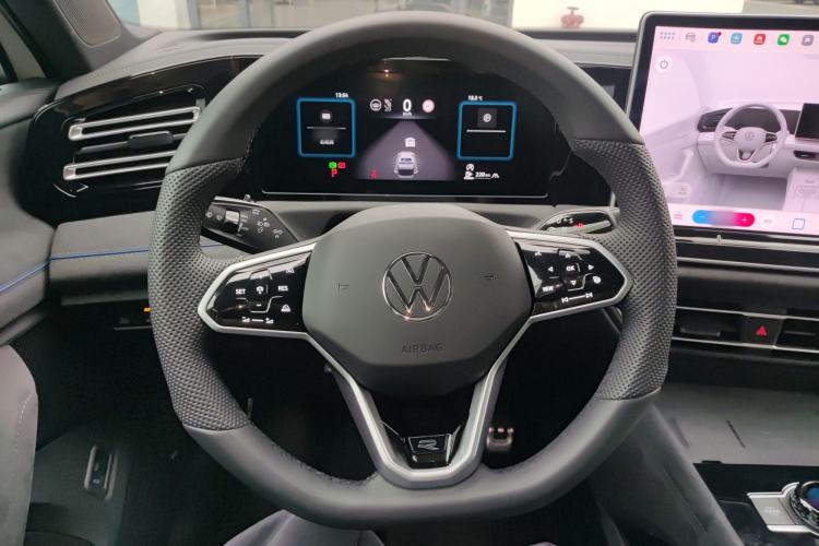 Used Volkswagen Tiguan L 2025 PRO 380TSI Four-Wheel Drive R-Line Prestige Edition Steering Wheel