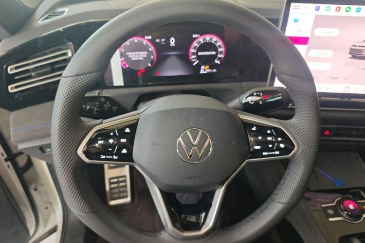 Used Volkswagen Tiguan L 2025 PRO 380TSI Four-Wheel Drive R-Line Prestige Edition Steering Wheel