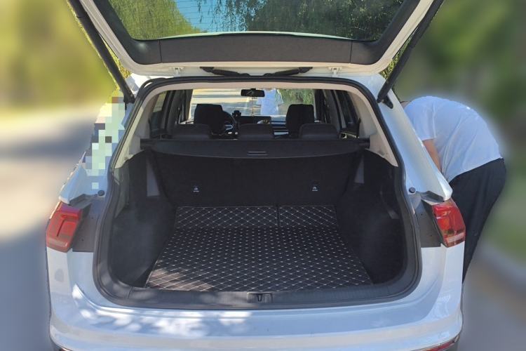 Used Volkswagen Tiguan L 2025 Model, Outstanding Version, 300TSI Automatic Two-Wheel Drive Longteng Edition Trunk