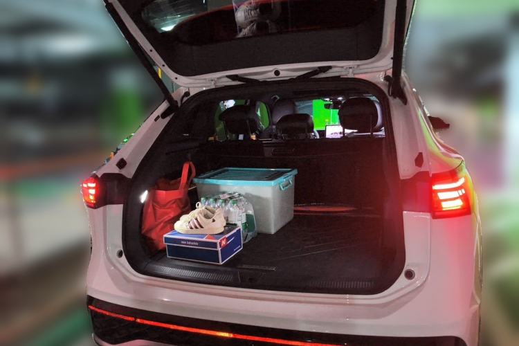 Used Volkswagen Tiguan L 2025 PRO 380TSI Two-Wheel-Drive R-Line Smart Edition Trunk