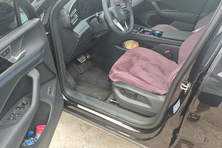 Used Volkswagen Tiguan L 2026 Model PRO 380TSI Two-Wheel Drive R-Line Navigation Edition Driver Seat