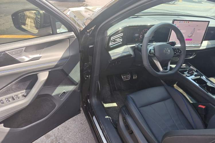 Used Volkswagen Tiguan L 2026 Model, PRO 380TSI Two-Wheel Drive R-Line Smart Leading Edition Driver Seat