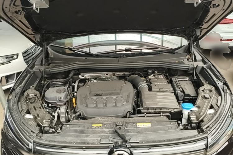 Used Volkswagen Tiguan L 2026 Model PRO 380TSI Two-Wheel Drive R-Line Navigation Edition Engine Bay