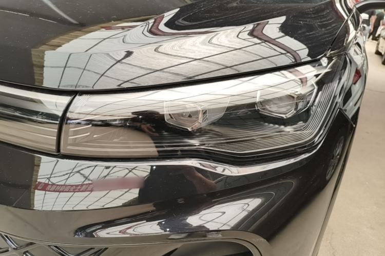 Used Volkswagen Tiguan L 2026 Model PRO 380TSI Two-Wheel Drive R-Line Navigation Edition Left Front Headlight