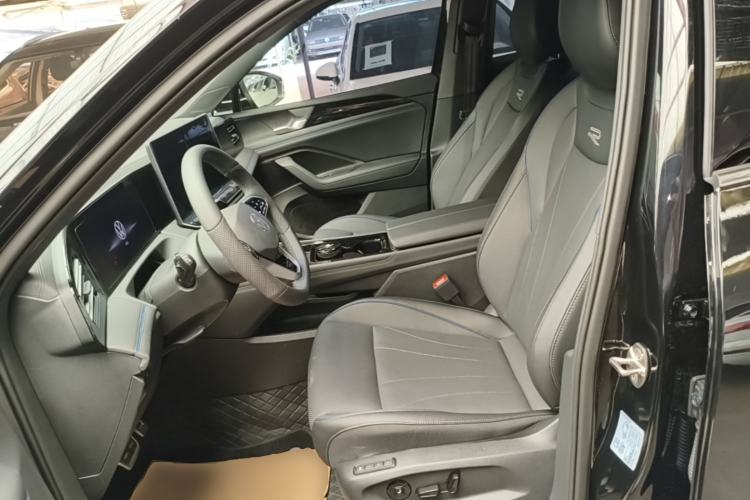 Used Volkswagen Tiguan L 2026 Model PRO 380TSI Two-Wheel Drive R-Line Navigation Edition Left Front Seat