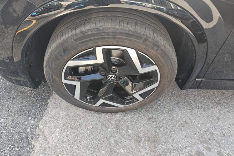 Used Volkswagen Tiguan L 2026 Model, PRO 380TSI Two-Wheel Drive R-Line Smart Leading Edition Left Front Wheel Hub