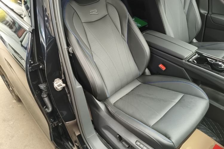Used Volkswagen Tiguan L 2026 Model PRO 380TSI Two-Wheel Drive R-Line Navigation Edition Right Front Seat