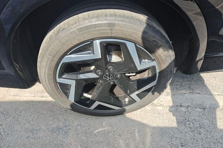 Used Volkswagen Tiguan L 2026 Model, PRO 380TSI Two-Wheel Drive R-Line Smart Leading Edition Right Rear Wheel Hub