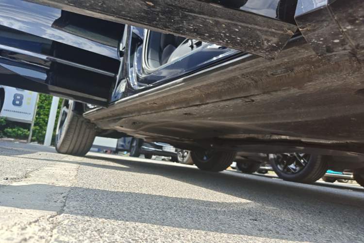 Used Volkswagen Tiguan L 2026 Model, PRO 380TSI Two-Wheel Drive R-Line Smart Leading Edition Right Side Sill