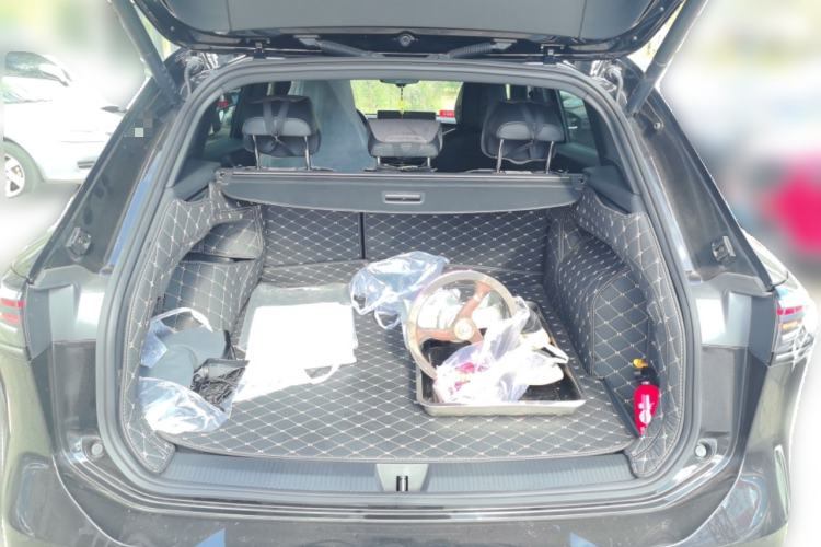 Used Volkswagen Tiguan L 2026 Model, PRO 380TSI Two-Wheel Drive R-Line Smart Leading Edition Trunk