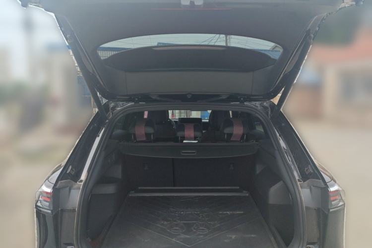 Used Volkswagen Tiguan L 2026 Model PRO 380TSI Two-Wheel Drive R-Line Navigation Edition Trunk