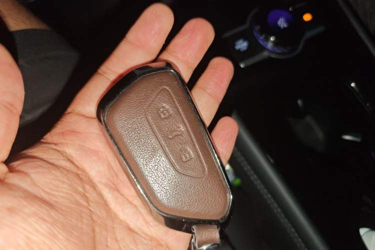 Used Volkswagen Tiguan L 2026 Model PRO 380TSI Two-Wheel Drive R-Line Navigation Edition Vehicle Key