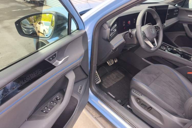 Used Volkswagen Tiguan L 2026 Model, PRO 380TSI Four-Wheel Drive R-Line Smart Luxury Edition Driver Seat