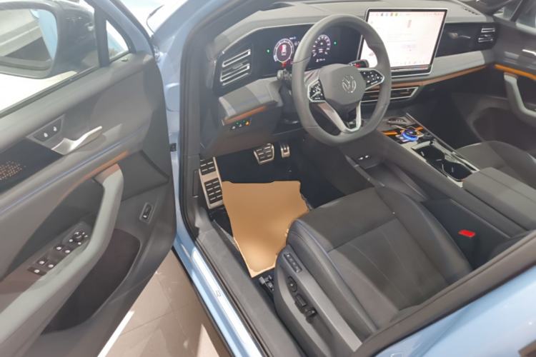 Used Volkswagen Tiguan L 2026 Model, PRO 380TSI Four-Wheel Drive R-Line Smart Luxury Edition Driver Seat