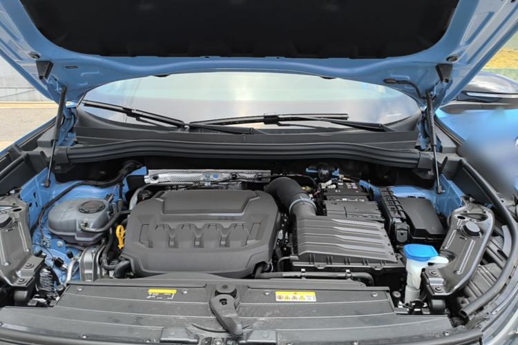 Used Volkswagen Tiguan L 2026 Model, PRO 380TSI Four-Wheel Drive R-Line Smart Luxury Edition Engine Bay