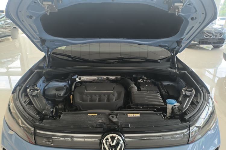 Used Volkswagen Tiguan L 2026 Model, PRO 380TSI Four-Wheel Drive R-Line Smart Luxury Edition Engine Bay