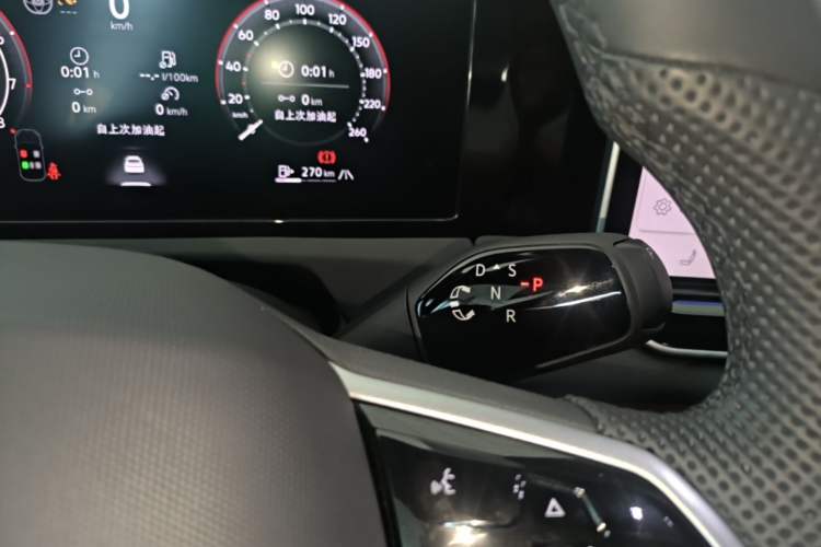 Used Volkswagen Tiguan L 2026 Model, PRO 380TSI Four-Wheel Drive R-Line Smart Luxury Edition Gear Lever
