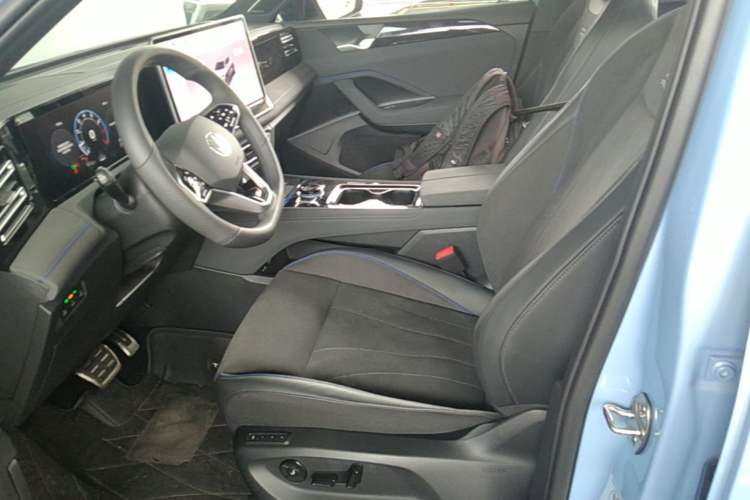 Used Volkswagen Tiguan L 2026 Model, PRO 380TSI Four-Wheel Drive R-Line Smart Luxury Edition Left Front Seat