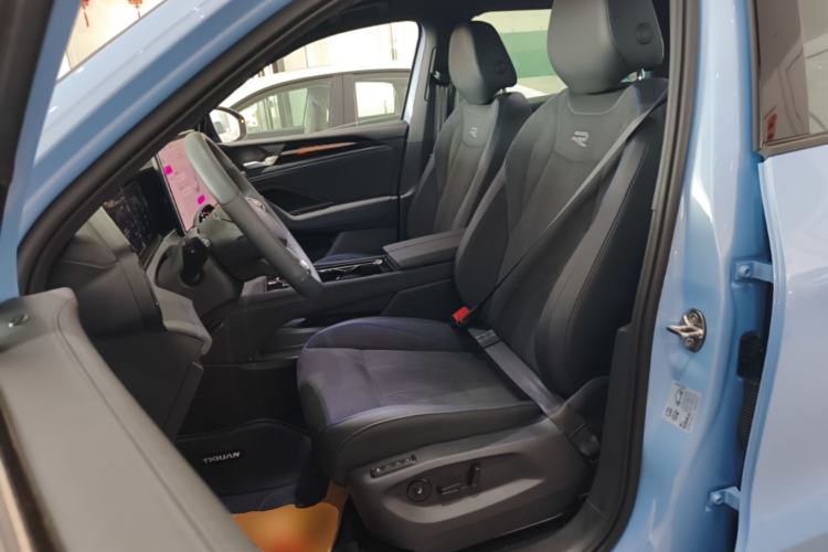 Used Volkswagen Tiguan L 2026 Model, PRO 380TSI Four-Wheel Drive R-Line Smart Luxury Edition Left Front Seat