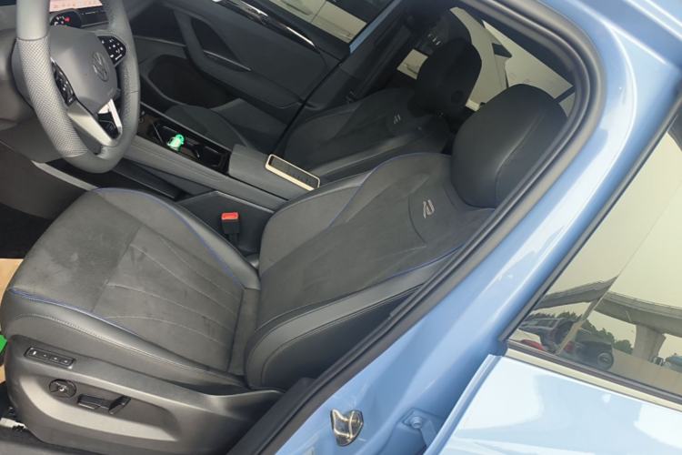 Used Volkswagen Tiguan L 2026 Model, PRO 380TSI Four-Wheel Drive R-Line Smart Luxury Edition Left Front Seat