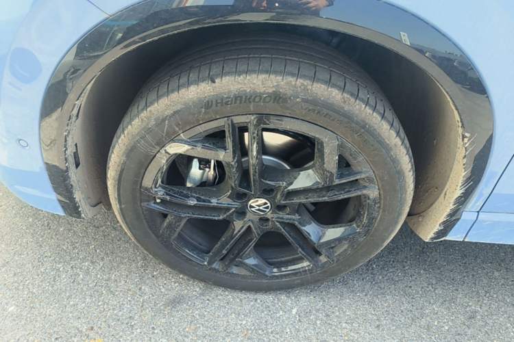 Used Volkswagen Tiguan L 2026 Model, PRO 380TSI Four-Wheel Drive R-Line Smart Luxury Edition Left Front Wheel Hub