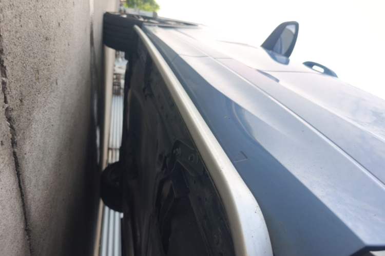 Used Volkswagen Tiguan L 2026 Model, PRO 380TSI Four-Wheel Drive R-Line Smart Luxury Edition Left Side Sill