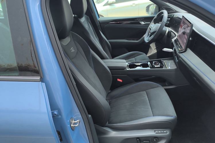 Used Volkswagen Tiguan L 2026 Model, PRO 380TSI Four-Wheel Drive R-Line Smart Luxury Edition Right Front Seat