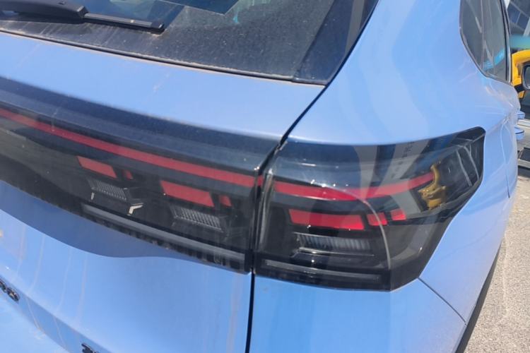 Used Volkswagen Tiguan L 2026 Model, PRO 380TSI Four-Wheel Drive R-Line Smart Luxury Edition Right Rear Taillight