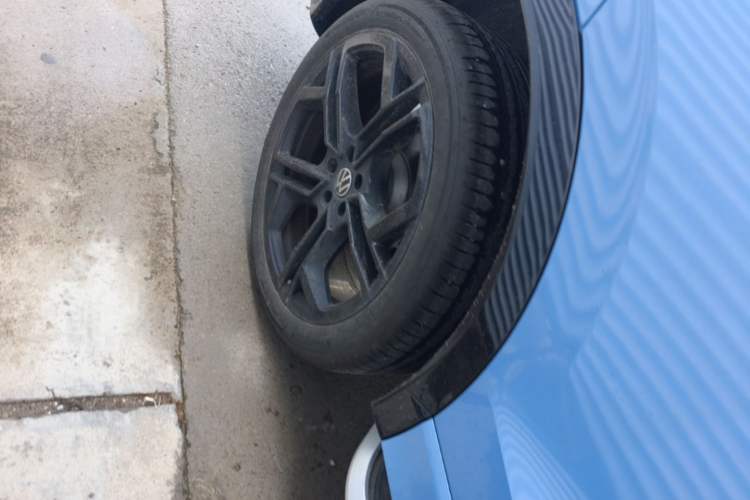 Used Volkswagen Tiguan L 2026 Model, PRO 380TSI Four-Wheel Drive R-Line Smart Luxury Edition Right Rear Wheel Hub