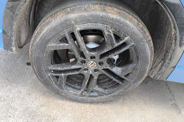 Used Volkswagen Tiguan L 2026 Model, PRO 380TSI Four-Wheel Drive R-Line Smart Luxury Edition Right Rear Wheel Hub