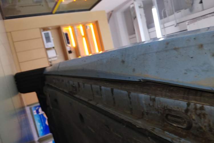 Used Volkswagen Tiguan L 2026 Model, PRO 380TSI Four-Wheel Drive R-Line Smart Luxury Edition Right Side Sill
