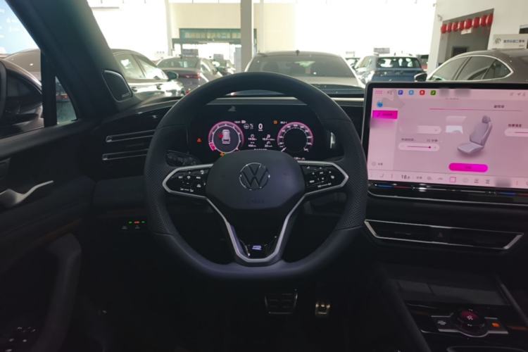Used Volkswagen Tiguan L 2026 Model, PRO 380TSI Four-Wheel Drive R-Line Smart Luxury Edition Steering Wheel